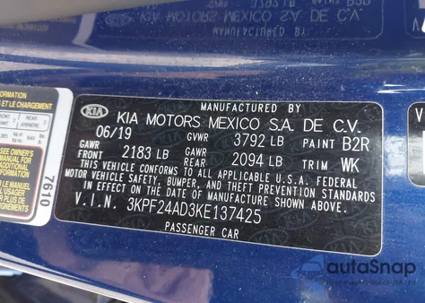 2019 Kia Forte Lxs z USA, uszkodzony, nr VIN 3KPF24AD3KE137425